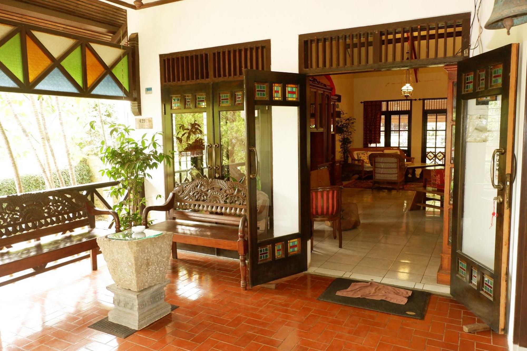 Cemara'S Homestay باتو المظهر الخارجي الصورة