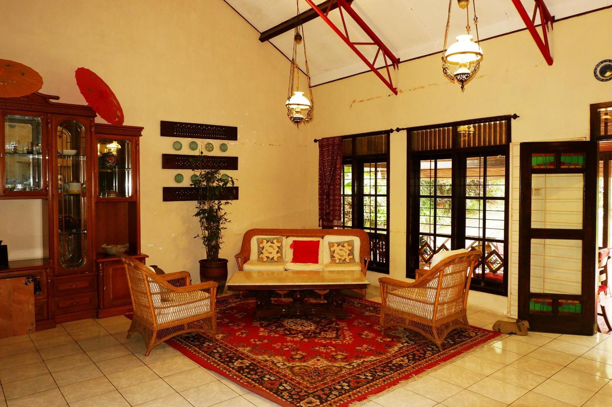 Cemara'S Homestay باتو المظهر الخارجي الصورة